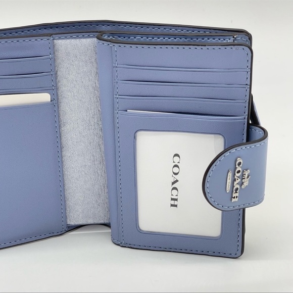 Coach Medium Corner Zip Wallet in Signature Canvas - Picture 4 of 6
